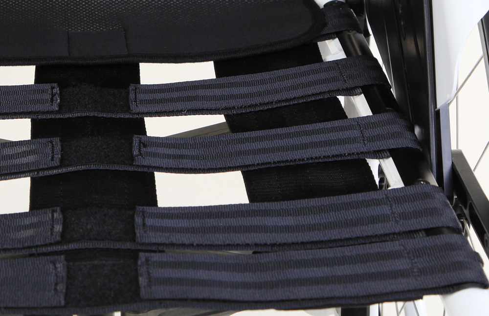 Sitzbespannung offenes Gurtsystem